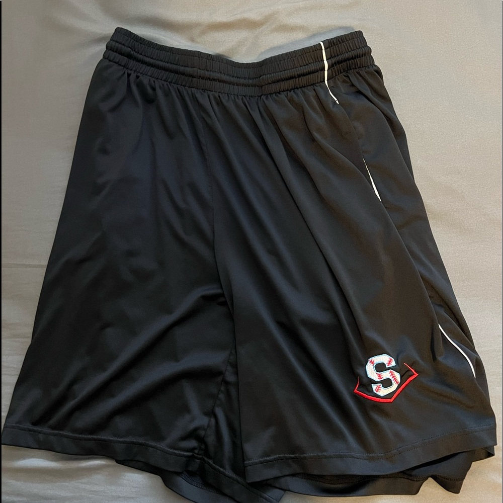 ▪️Medium Rawlings Shorts▪️